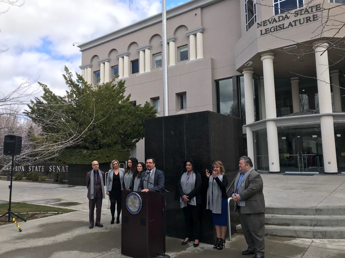 NVImmigrants's tweet photo. We also thank @EdgarFloresNV for his commitment to working w/ us & pushing for policies to protect undocumented communtiy. #AB336 which creates an efficient certification process for U-VIsas was signed into law yesterday. Thank you & @NevHLC for working w/us since the beginning! https://t.co/IzYMW9XsO2
