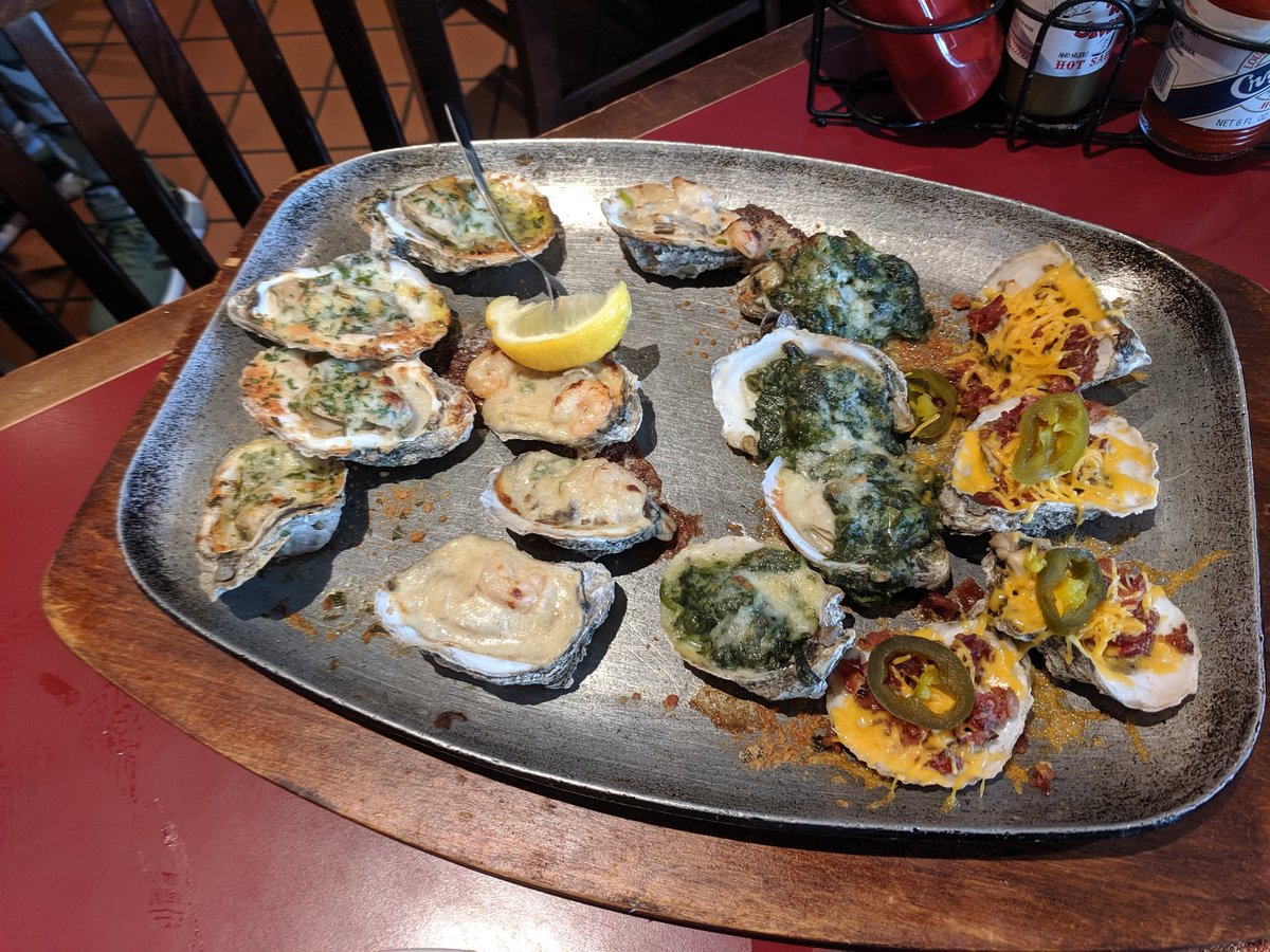 DunaheeTravels's tweet photo. Delicious dinner at Wintzell's Oyster House in Saraland, Alabama. #dinner #oysters #fish #shrimp #Food #Alabama https://t.co/2D6ujuF0GC