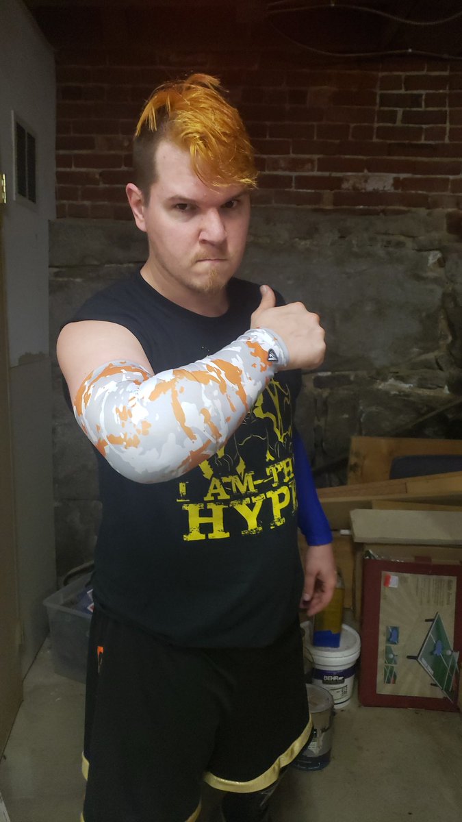 SSJPegasus's tweet photo. Reppin' @BDrivenSports tonight. Oh ya I won!! #1and0 #Bdrivensports #PGOG https://t.co/8RbfEdDBtT