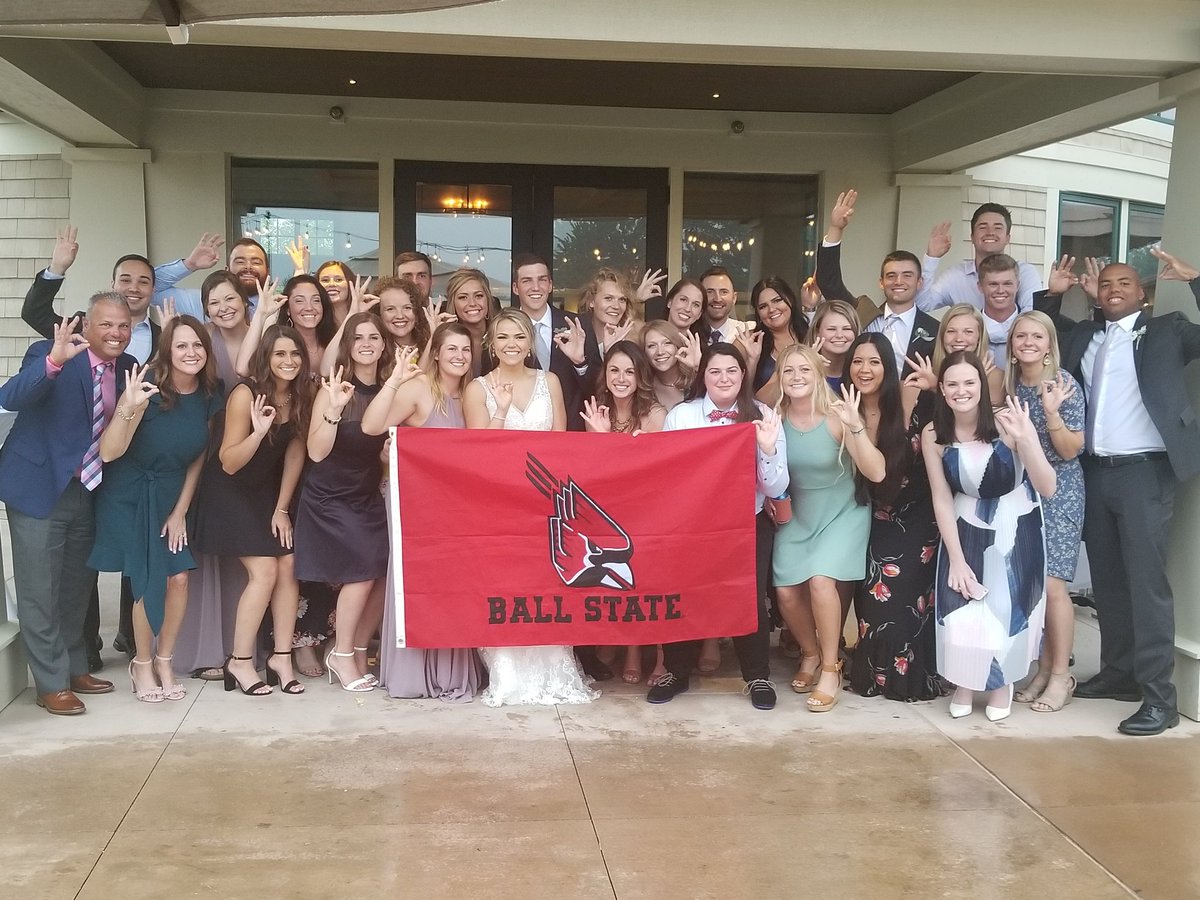 mwiseman16's tweet image. quite the ball state family in attendance! @BallStateMGolf #toasttotheostroms