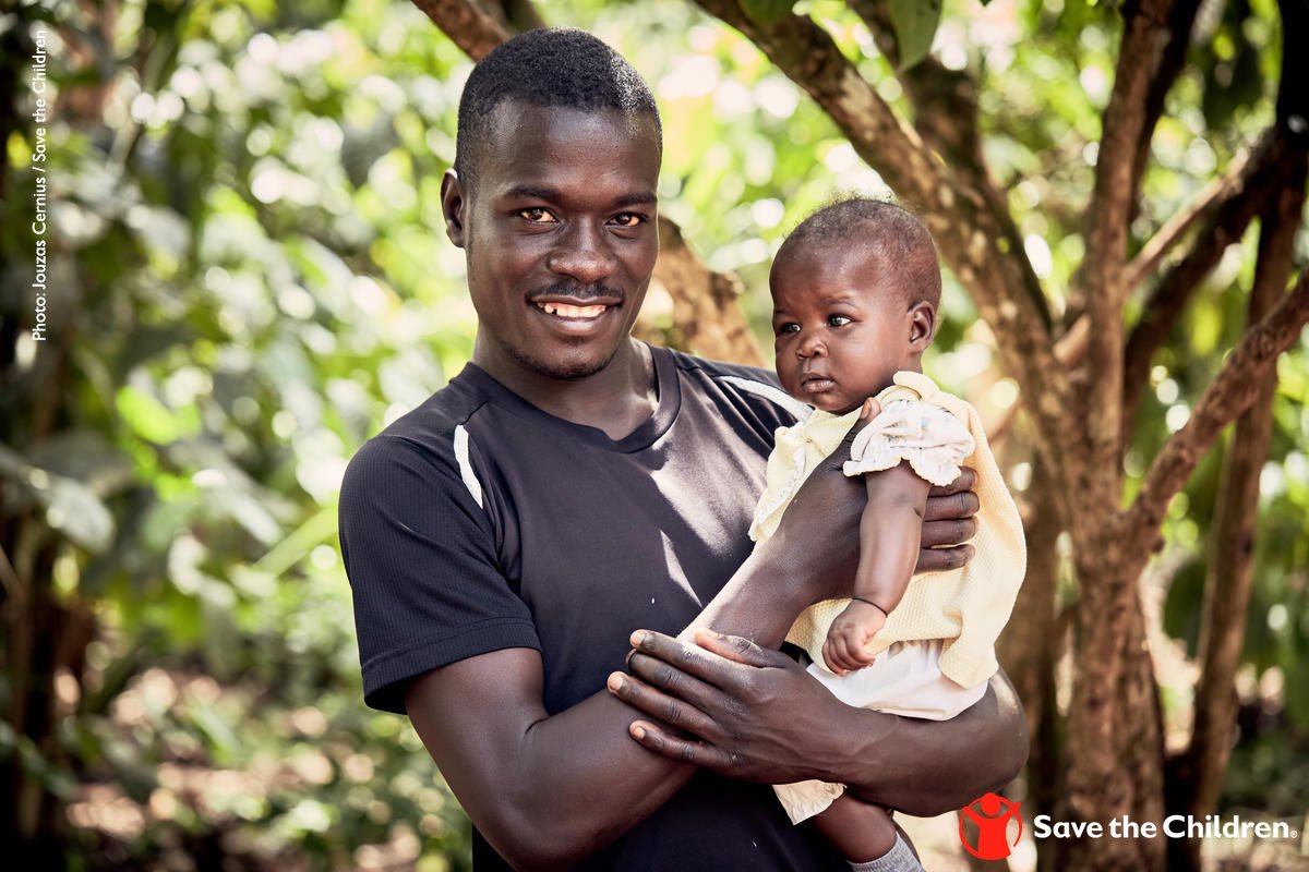 SavetheChildren's tweet photo. Give a father a chance to love, to learn, to grow. When you give a gift from our gift catalog, you’re supporting programs that foster positive parenting: https://t.co/db34TR8QXX #FathersDay https://t.co/SdwM9vHqOT