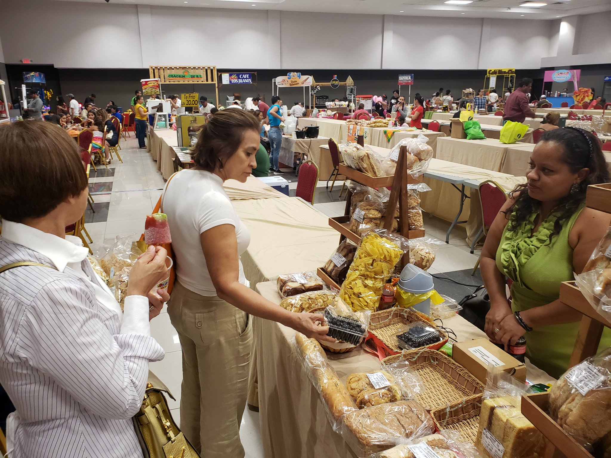 Marca País Honduras en Twitter: "Como una sorpresa para los emprendedores de San Pedro Sula, Marca País Honduras recibe a Maribel Lieberman en el Bazar del Sábado. ¡Somos inversión! #SomosParaTi… https://t.co/xg1vQk6uAg"