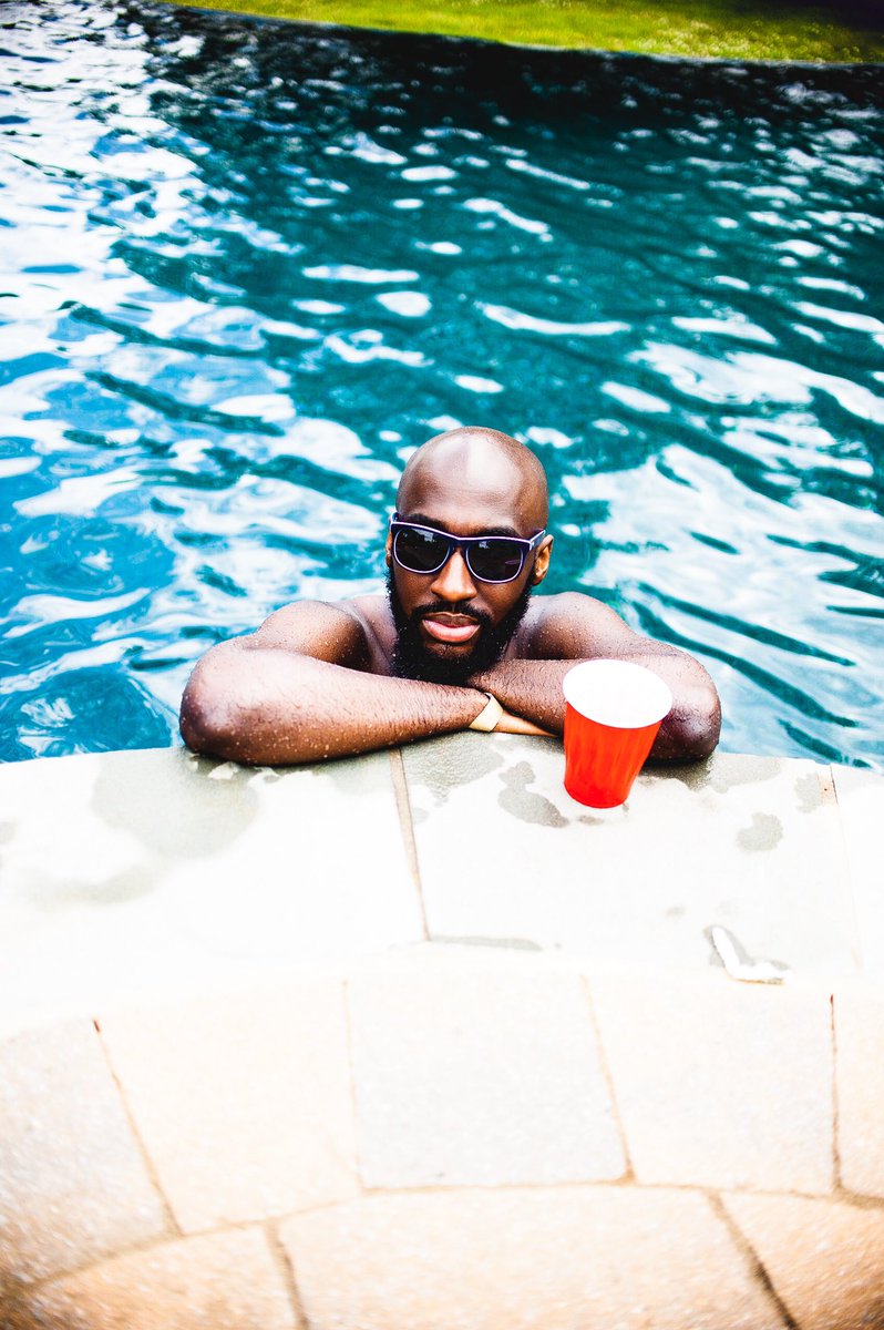 RellFGC's tweet photo. And @clyveSPEAKS poolside at the @DMVCookout https://t.co/5VOFXnVG6A