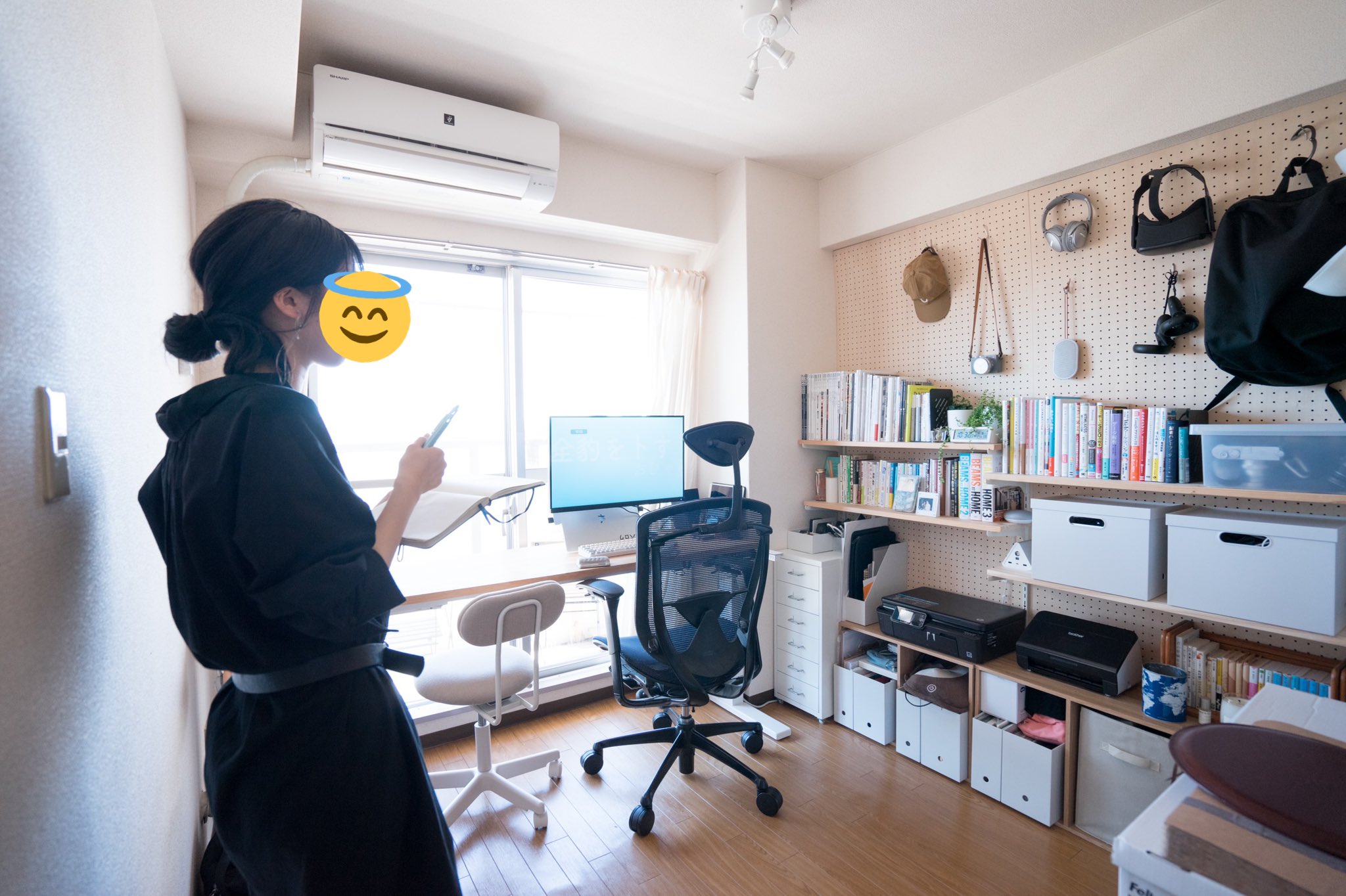 Twitter 上的 トバログの人 鳥羽恒彰 Rinさん Byakuran 25 が部屋の取材に来てくれました 空間デザイン を勉強しているとのことで 即興でイラスト化していてすごい T Co Rbkvbftvj5 Twitter