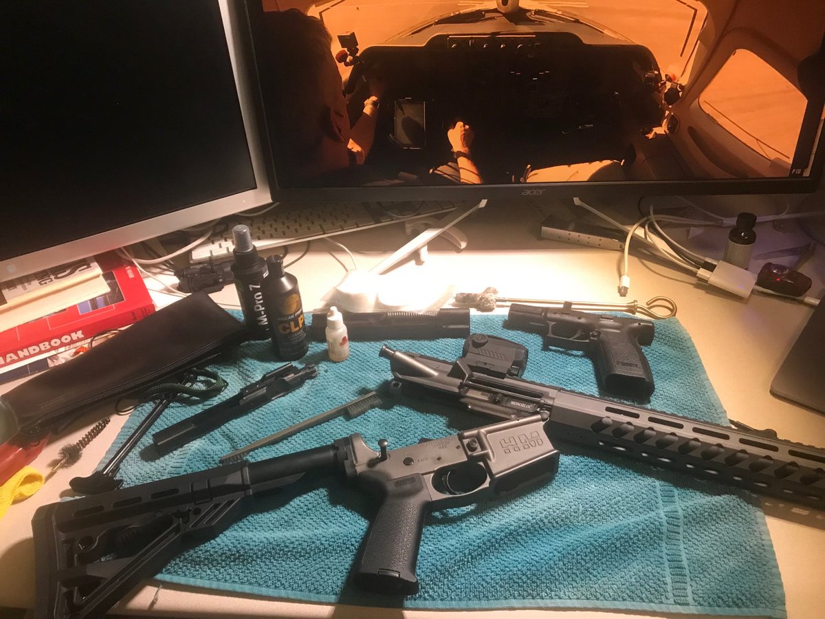 KetoSpeculator's tweet photo. Settling in for a #Premier1driver video and to clean up a mess! Then will dirty them tomorrow morning 🙂 https://t.co/XJ5nYaCFLf