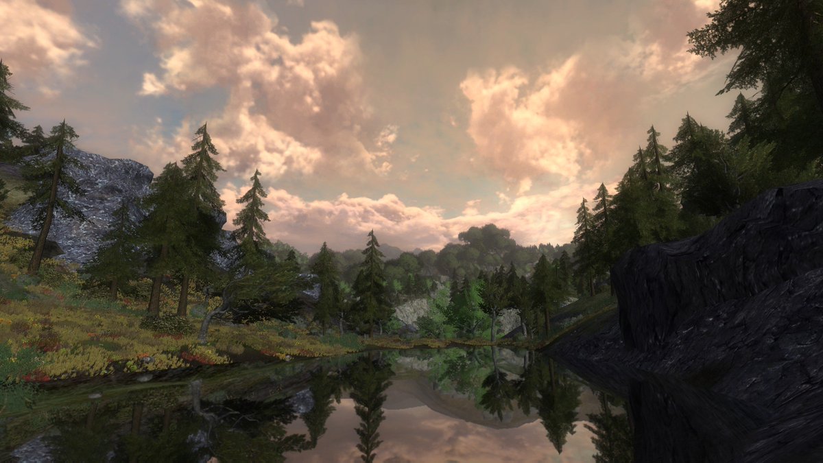 Bludborn's tweet photo. 👀👀I tripped while working in the basement and found some more @lorto Points, anyone want them? There are 2500 and 1550 Point codes. 

➡ LIVE https://t.co/kGwdkuTrsS ⬅

#lotro #madcap https://t.co/cjadUE08Gd