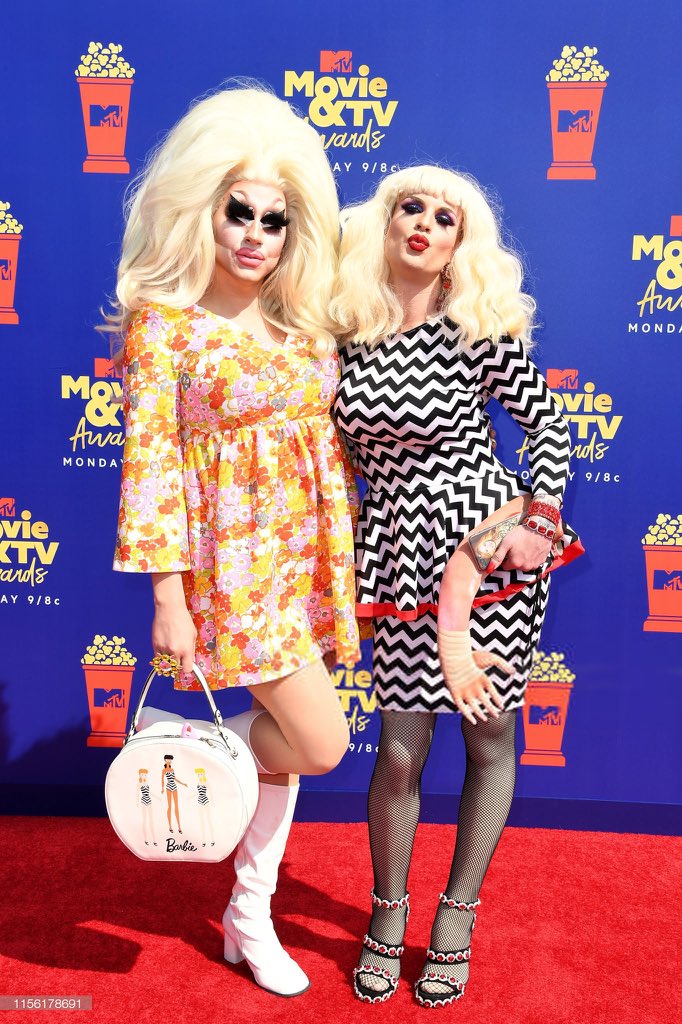 trixandkatdaily's tweet photo. 6/15/19 - Los Angeles, CA
📷: Emma McIntyre &amp; Steve Granitz for Getty Images https://t.co/3GIt1oqpj1