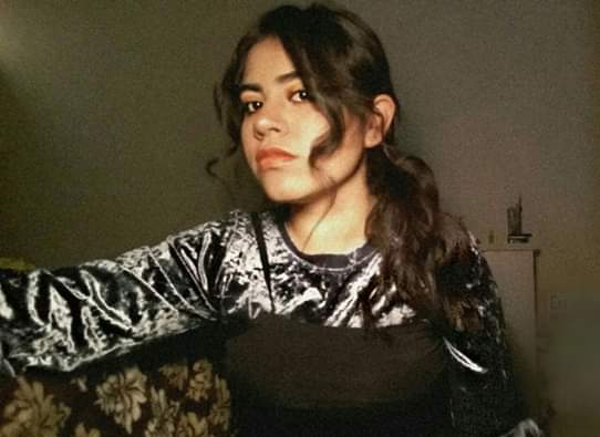 KikiMin17's tweet photo. Me dirás loca pero desde que te conocí he creído que esta chica se parece a ti. 

@SoyDamaG https://t.co/yHot9a6E7G