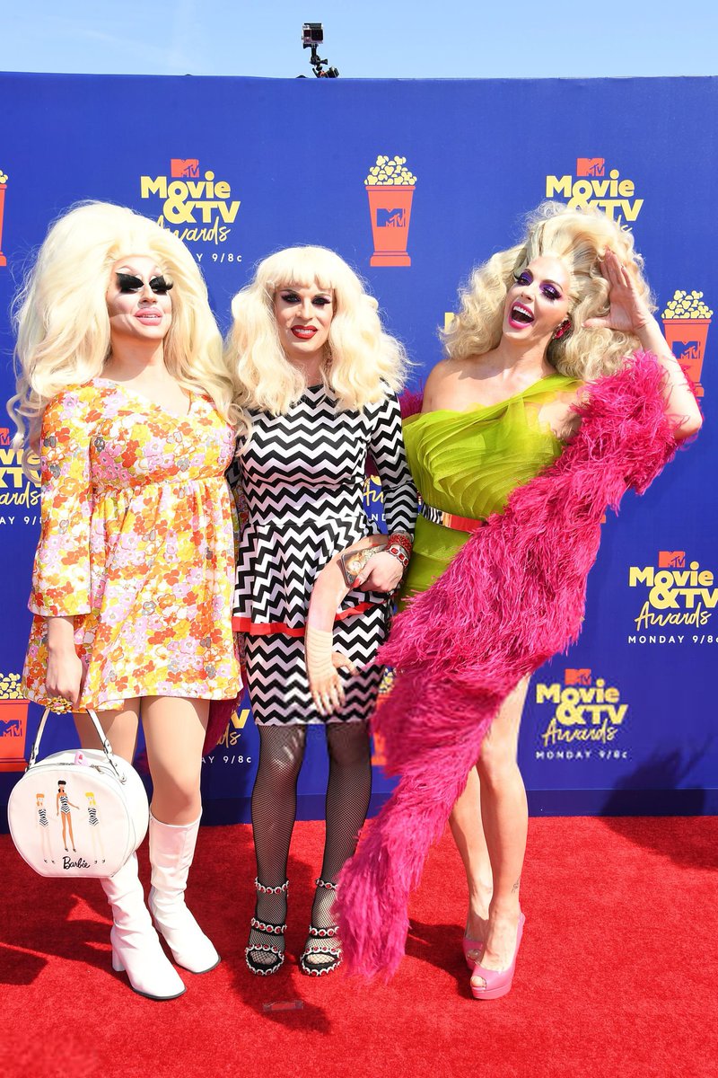 trixandkatdaily's tweet photo. 6/15/19 - Los Angeles, CA
📷: Frazer Harrison &amp; Steve Granitz for Getty Images https://t.co/ZOyC0C5yaG