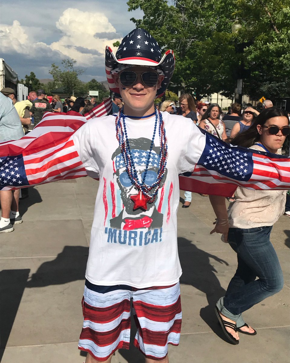 nuggetecenter's tweet photo. Nugget Block Party Festivities! 

#nugget #sparks #reno #countrymusic #tobykeith #morganevans https://t.co/a5MDnsw4Zm