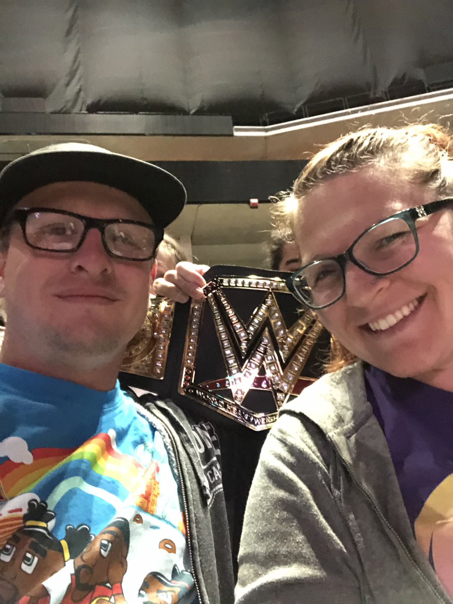 eric8541's tweet image. #wwedenver