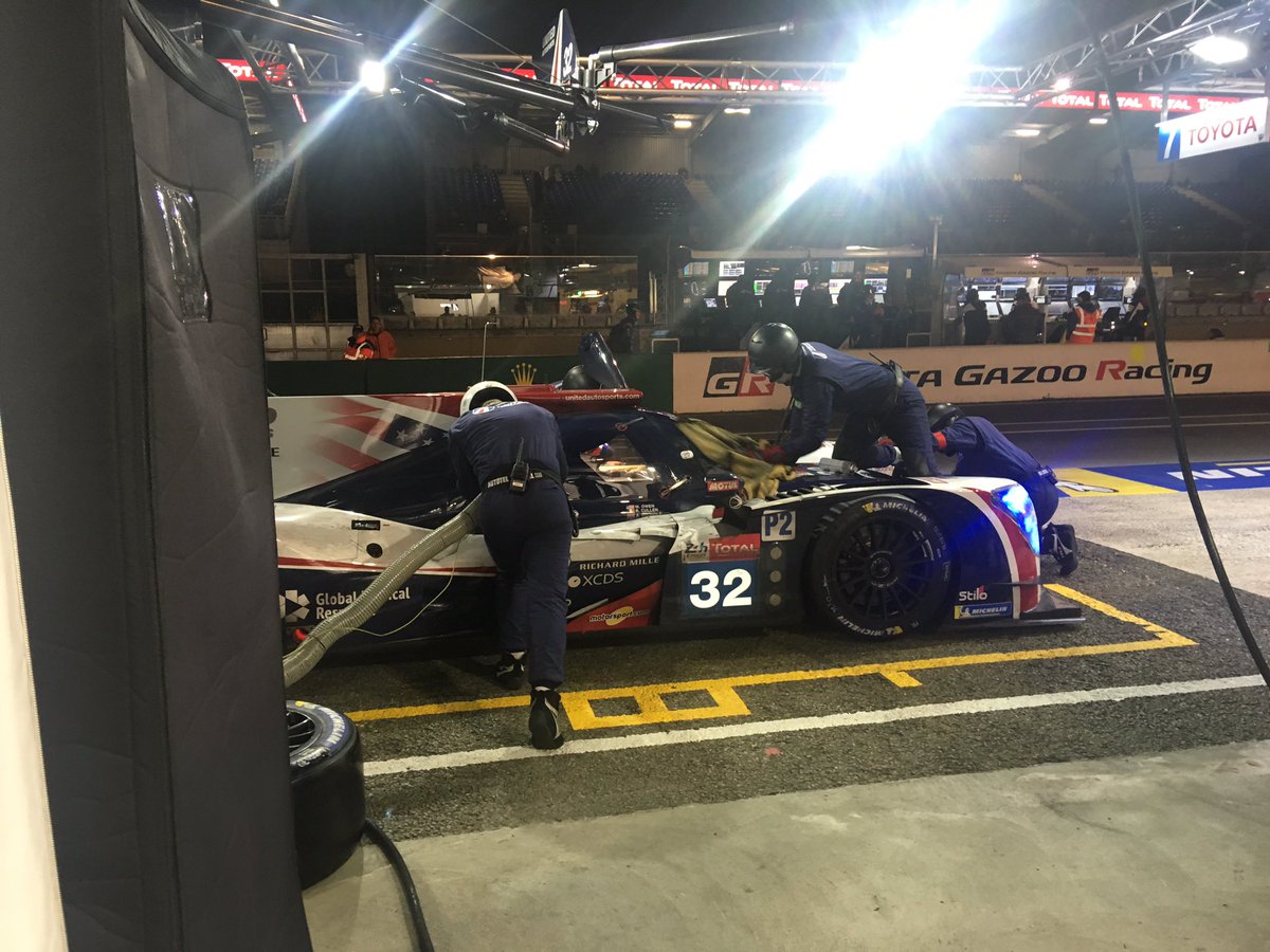 Foyley111's tweet photo. #32 @AlexBrundle #Fuelonly ⛽️ #BeUnited 04.55 https://t.co/dfDFMed9zJ