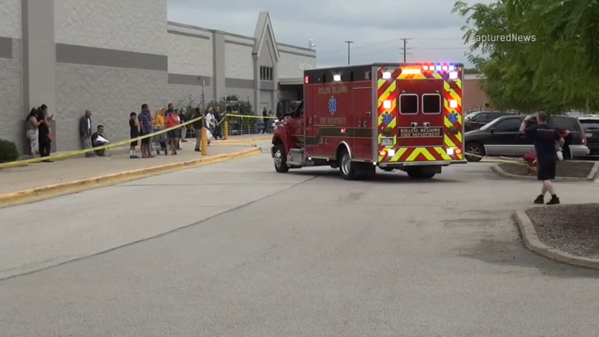 Shooting in parking lot of Rolling Meadows Walmart shopping center