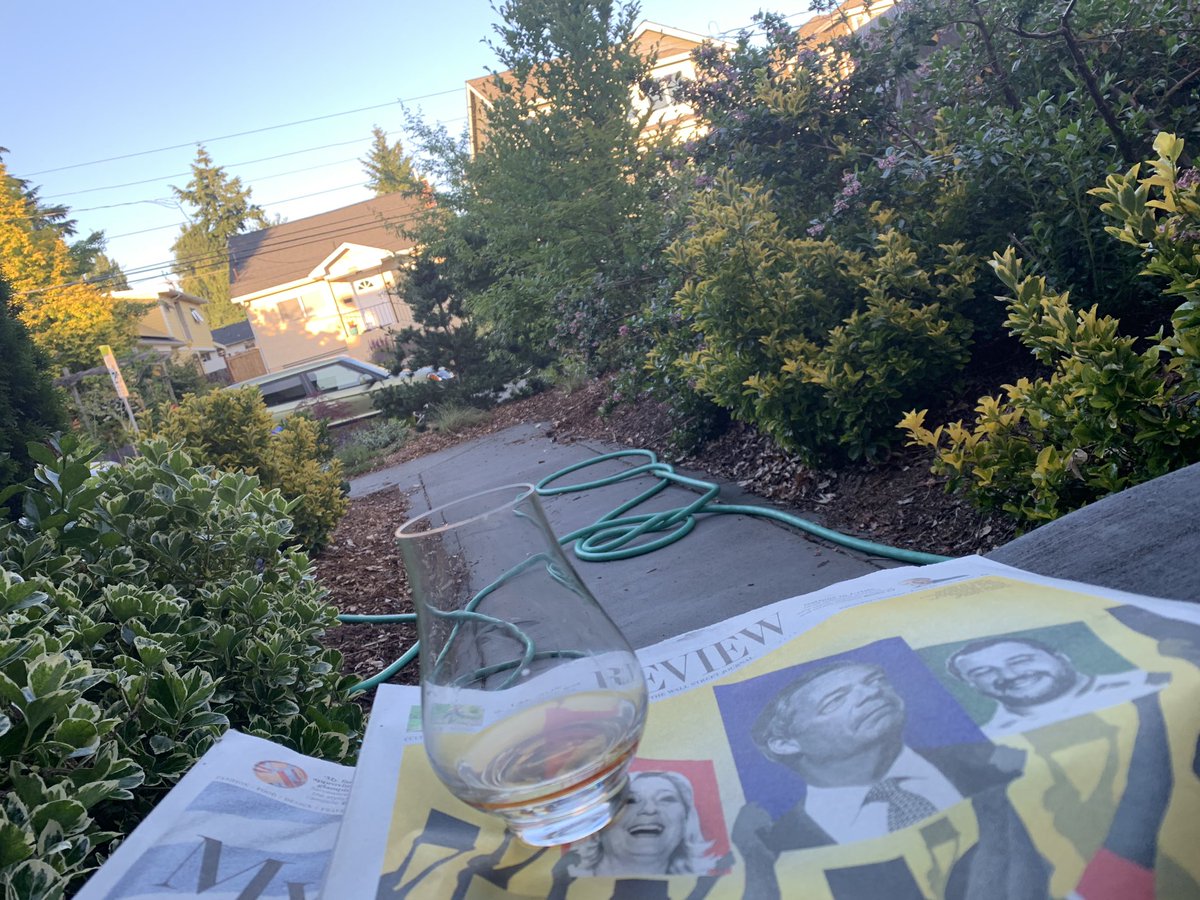 stephensingam's tweet image. #Hellyers Road Distillery Pinot Noir cask aged 10yo - Looks like Summer is really here in Green Lake, Seattle