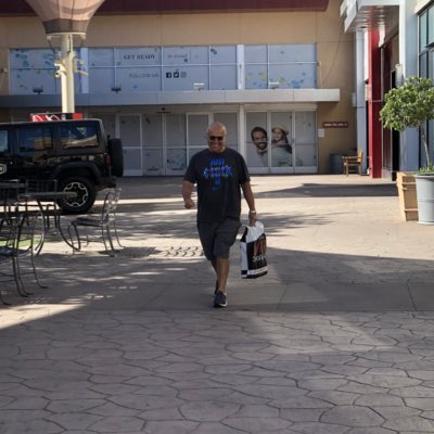dbks_daddy's tweet image. Because Fathers Day is mañana, why not put The Legend as my #NewProfilePic #NewHypebeast #Guy #MyPops
