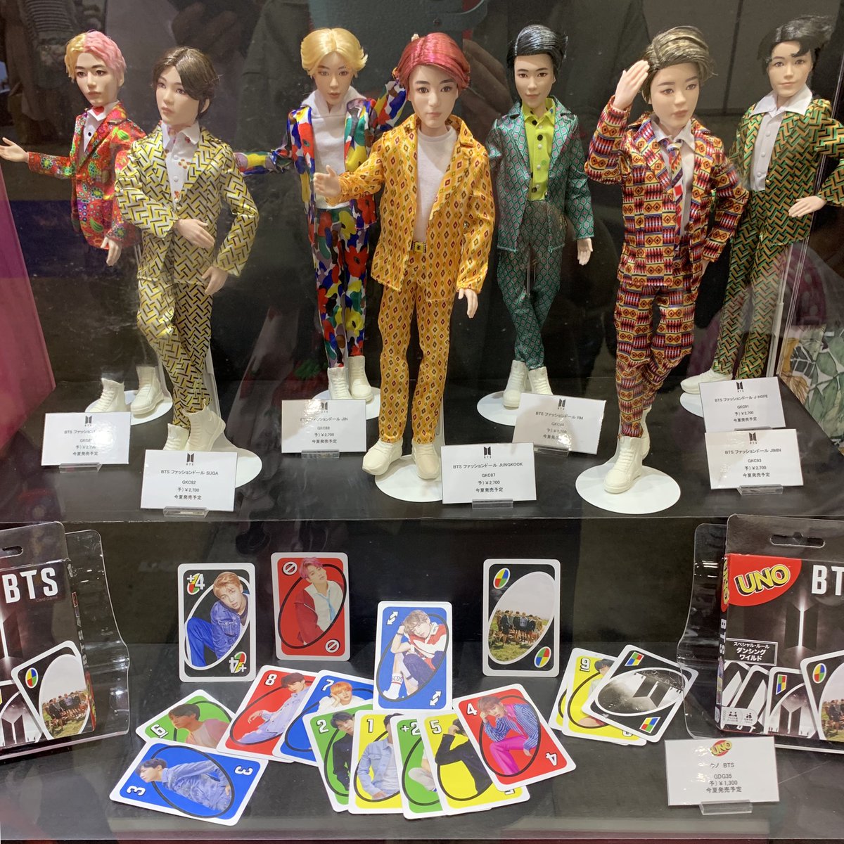 Hashtag btsフィギュア na Twitteru