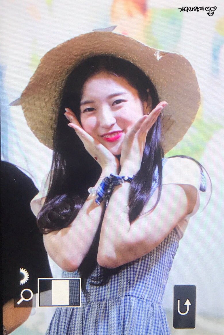 _Frog_Prince's tweet photo. 190616 부산 팬사인회 프리뷰

#아린 #ARIN #최예원 #アリン
#오마이걸 #OHMYGIRL 
@WM_OHMYGIRL https://t.co/kN75HbZHaV