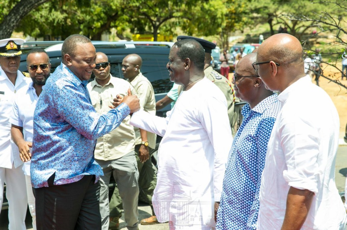 RobertAlai's tweet photo. President Uhuru ‘Sneaks’ From Security Detail For A Meal, Drinks With Raila At Yatch Club In Kisumu https://t.co/KaajvqlZWK https://t.co/Ake4N52gZm