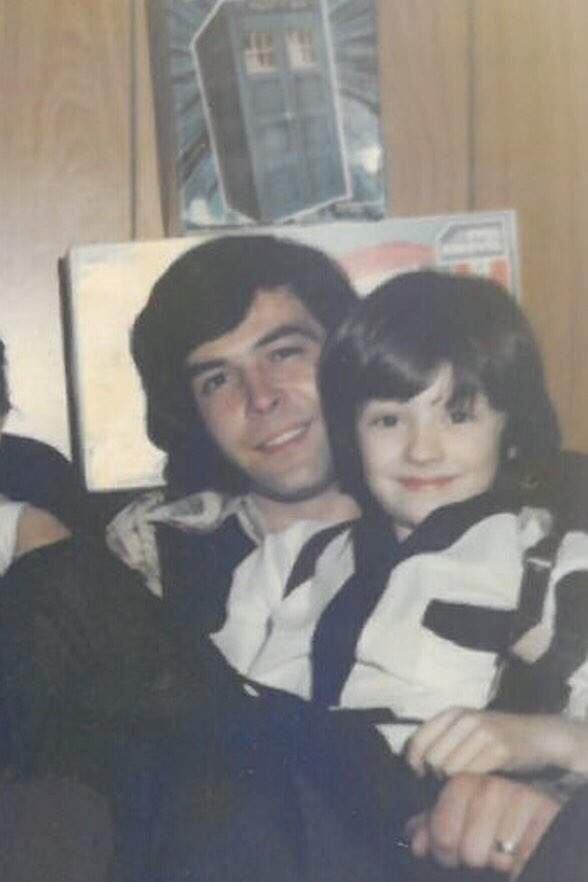 FriendsUnitedUK's tweet photo. Happy Fathers Day to my dear dad who amongst other things gave me a love of @ElvisPresley #vinyl #patternshirts and #sideburns ❤️ https://t.co/xUqwj7ViMn