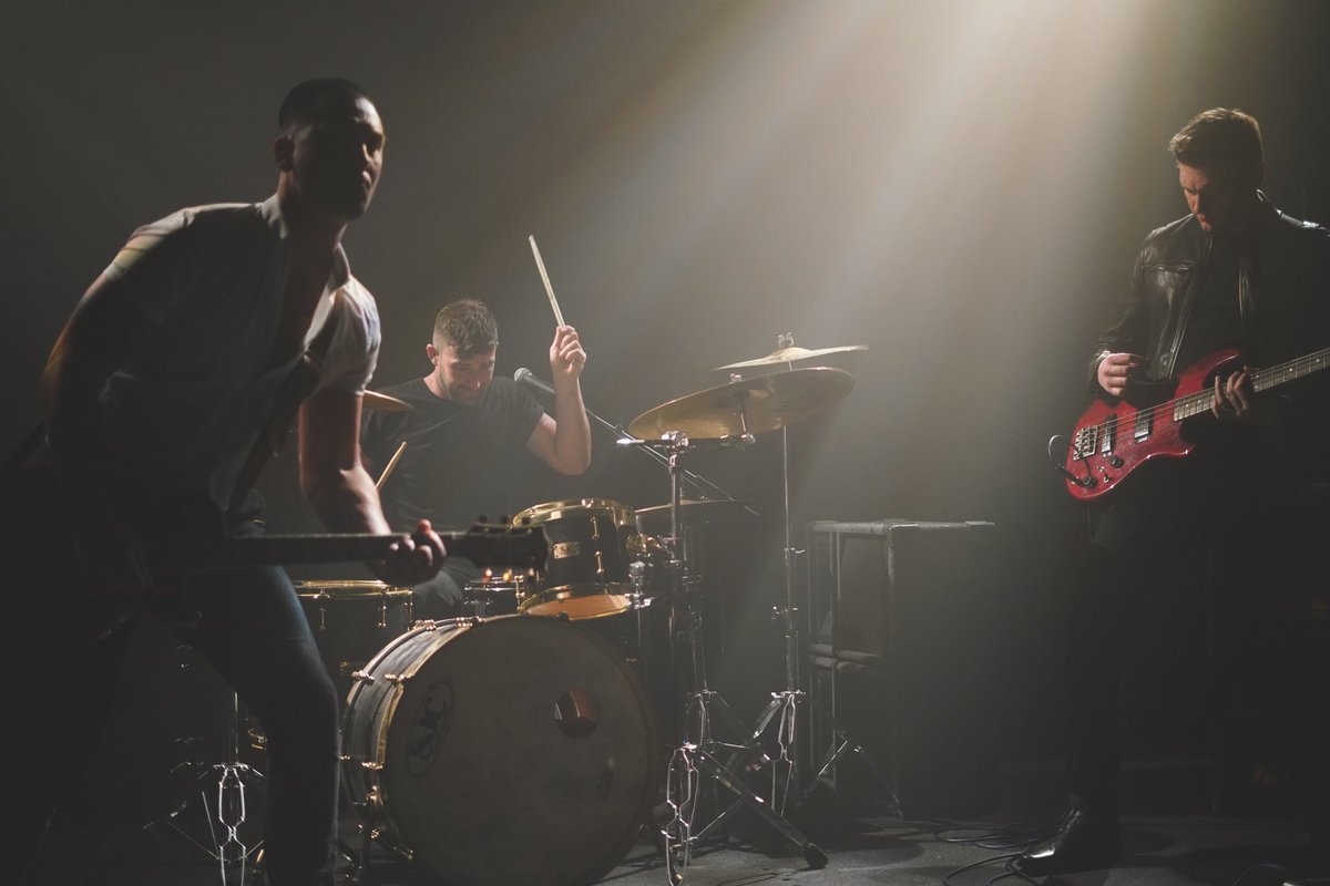 MothersBoyMusic's tweet photo. Machine Gun Fire ‘Light The Match’ Out Now!
#machinegunfire #mgf #debutsingle #musicvideo #rockmusic #rockdrummer #newmusic #guitar #bass #drums #guitarmusic
https://t.co/zp071wH6Ed
https://t.co/BNiy42vS0B
https://t.co/jHtvQoXean https://t.co/V0o7Xxa7X0