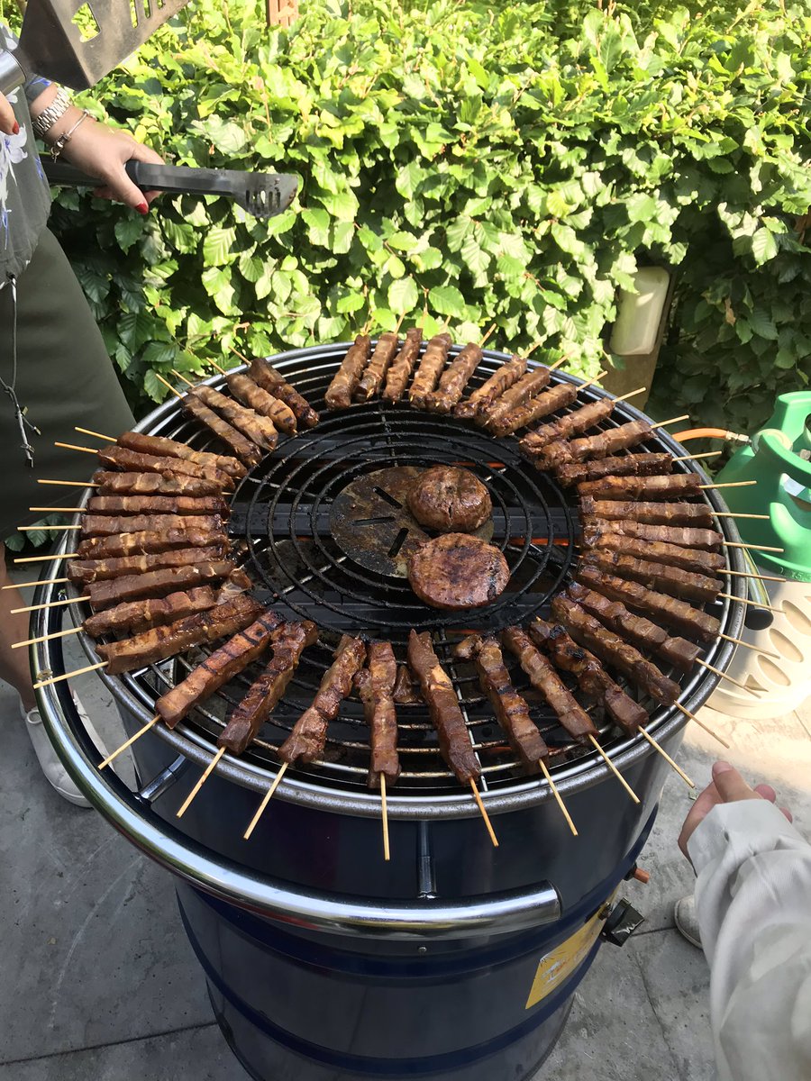 Wat een geweldige Let’s Meet dag hebben we gisteren weer gehad met 30 pleegkinderen! Het is elke keer weer bijzonder hoe de snel verbinding met elkaar ontstaat als pleegkinderen onder elkaar!