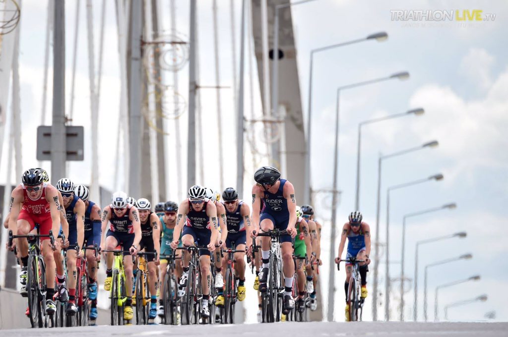 Yesterday was a nice reminder that Standard distance duathlons are absolutely savage! 🏃🏻‍♂️🚴🏼‍♂️🏃🏻‍♂️ 
.
.
📸 Janos Schmidt / <a href="/worldtriathlon/">World Triathlon</a> #WorldCup