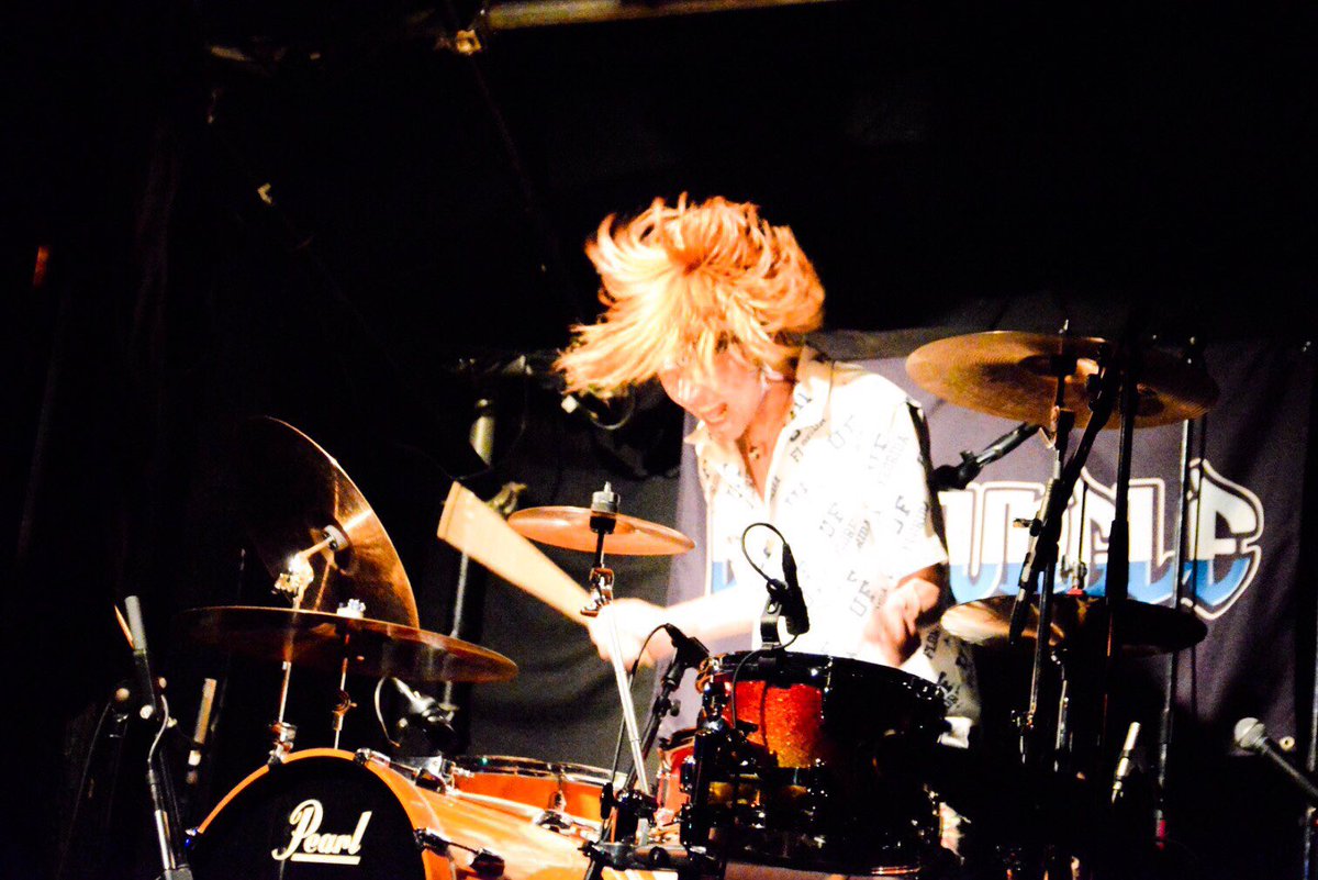 Ru_Roo_YKHM's tweet photo. 次回ライブが
8月21日にBAYJUNGLE にて決まりました🙋‍♂️

予約はリプライ、またはDMから受け付けてます。

📸（@Hoyori0329 ） https://t.co/3yhIuIbxbv
