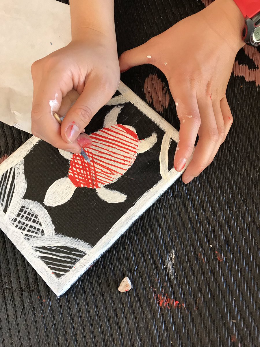 SallyCHill's tweet photo. Arnhem Land artmaking- Learning from some very special artists. #mggsinNT @MGGS_SouthYarra @Culture_College https://t.co/ObBeuZ3cMB