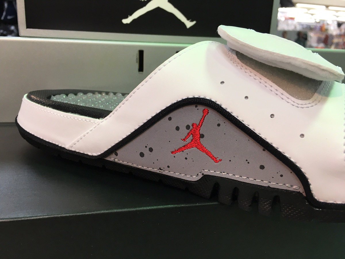 gallery2basket's tweet photo. 【新商品入荷】JORDAN HYDRO IV RETRO(532225-116)
https://t.co/Rf3bkBzSAF
#gallery2 #ギャラリー2 #ギャラ2 #michaeljordan #jordan #airjordan #ジョーダン #エアジョーダン #サンダル #ジョーダンサンダル #jordanhydro #jordanhydro4 #jordanslide #jordanslides #jordanbasketball #jordanbrand https://t.co/OPqlCyUyvP