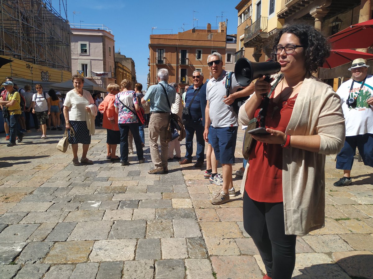 Comença el #PoetsCorner al Pla de la Seu! Dins el marc <a href="/poetitzat/">Poetitza't</a> ! Omplirem de #poesia la ciutat de #Tarragona