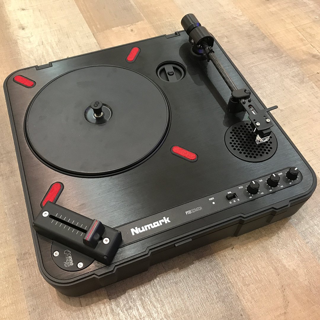 Numark PT01 Scratch ターンテーブル　カスタム済み Numark PT01 Scratch Portable Turntable with DJ Scratch Switch
