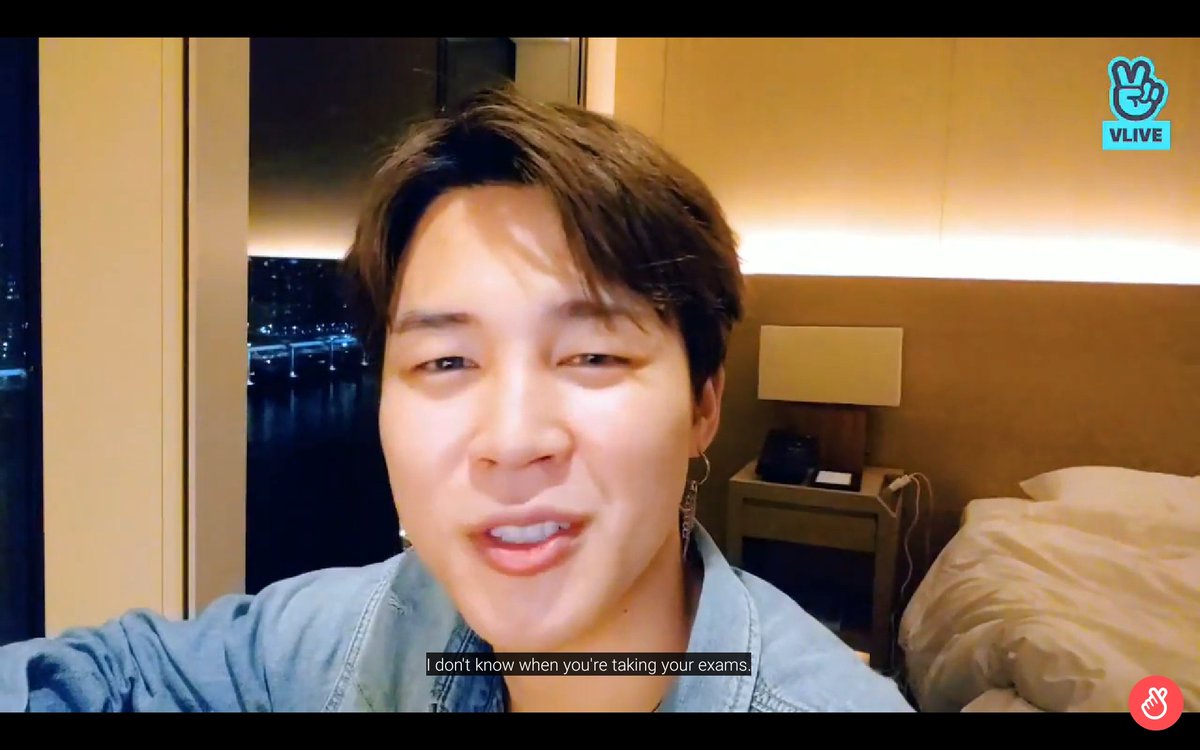 nkayye_'s tweet image. JIMIN READ MY CHAT ON VLIVE 🥰💘💝💖💗💓💞💕❤🧡💛💙💜💟 IM SO HAPPYYY HE WISHED ME GOOD LUCK