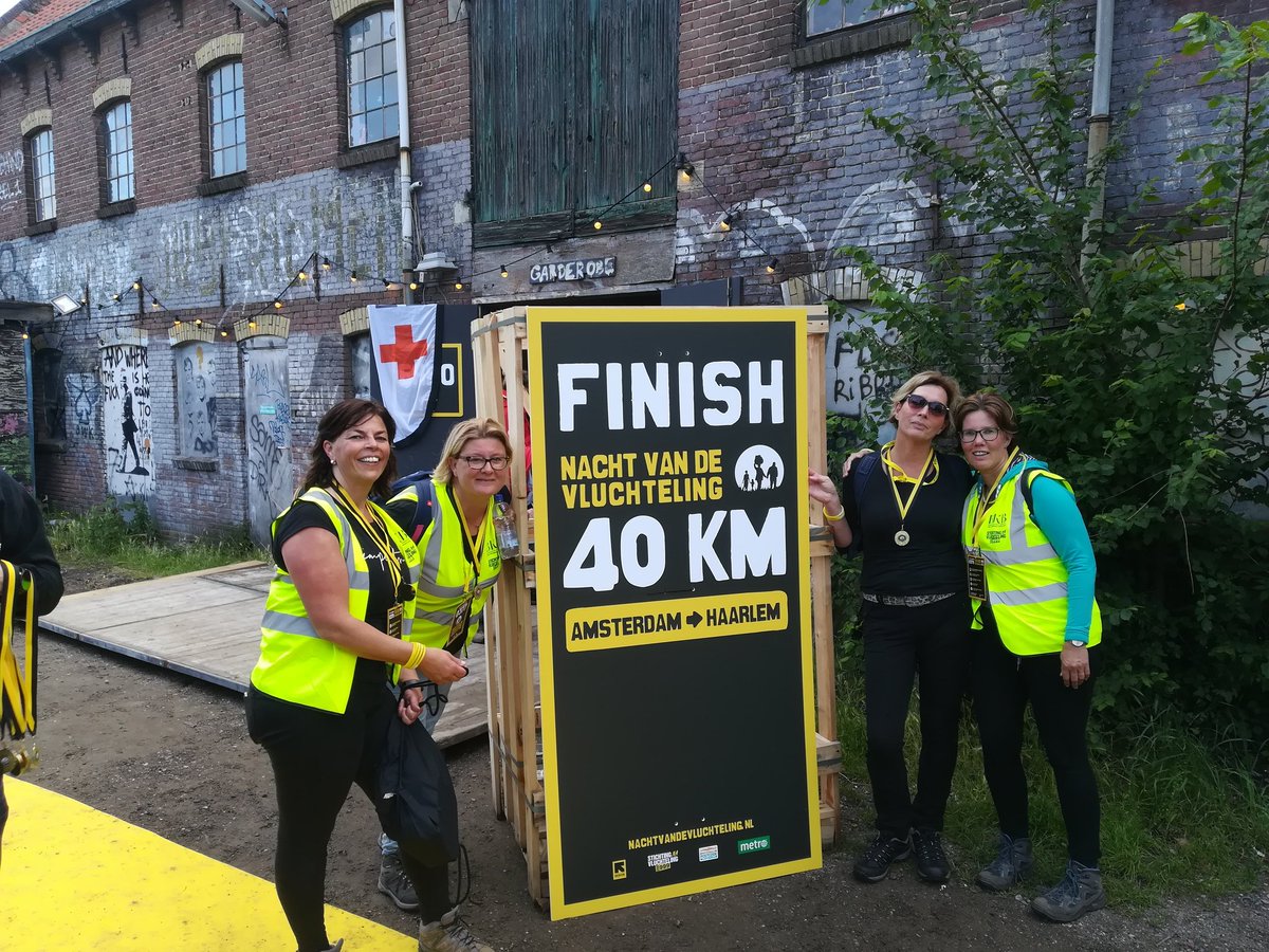 Het was een mooie nacht, super weer en heerlijk gewandeld. Bedankt moeders van <a href="/RKEDO/">RKEDO</a> MO17-2 voor de gesprekken en de wandeling die jullie namens <a href="/Wereldcollege/">Het Wereldcollege</a> voor @NvdV2019 hebben gelopen... Mooie opbrengst