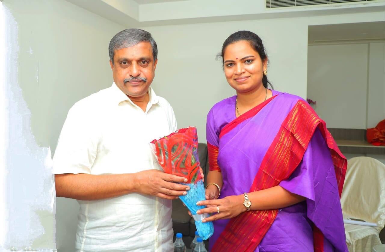 D9KegBPUYAEw5hJ.jpg:large