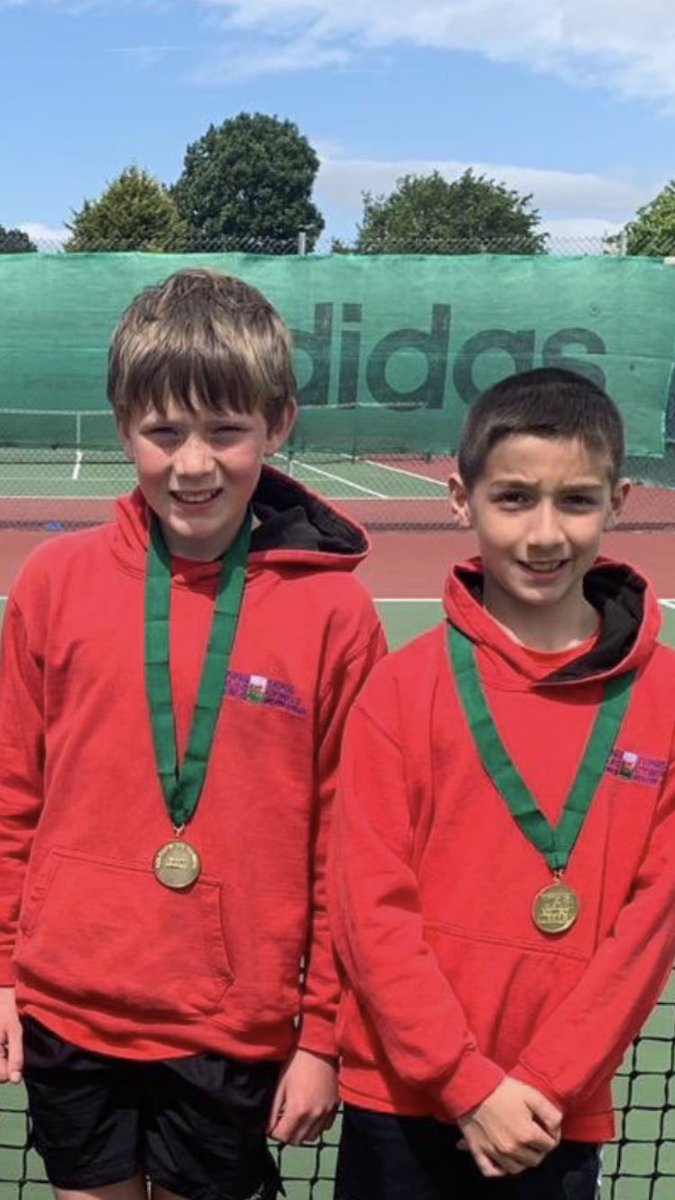 Good luck to @WrexhamTC players Christian & Aiden in their @tenniswales v @Tennis_Ireland U10 matches in Cardiff! @NWalesTennis  @Ceci_Coopman @HawkeyGeorgina @CROCTennis @GlobalWelsh #redroar #teamwrexham