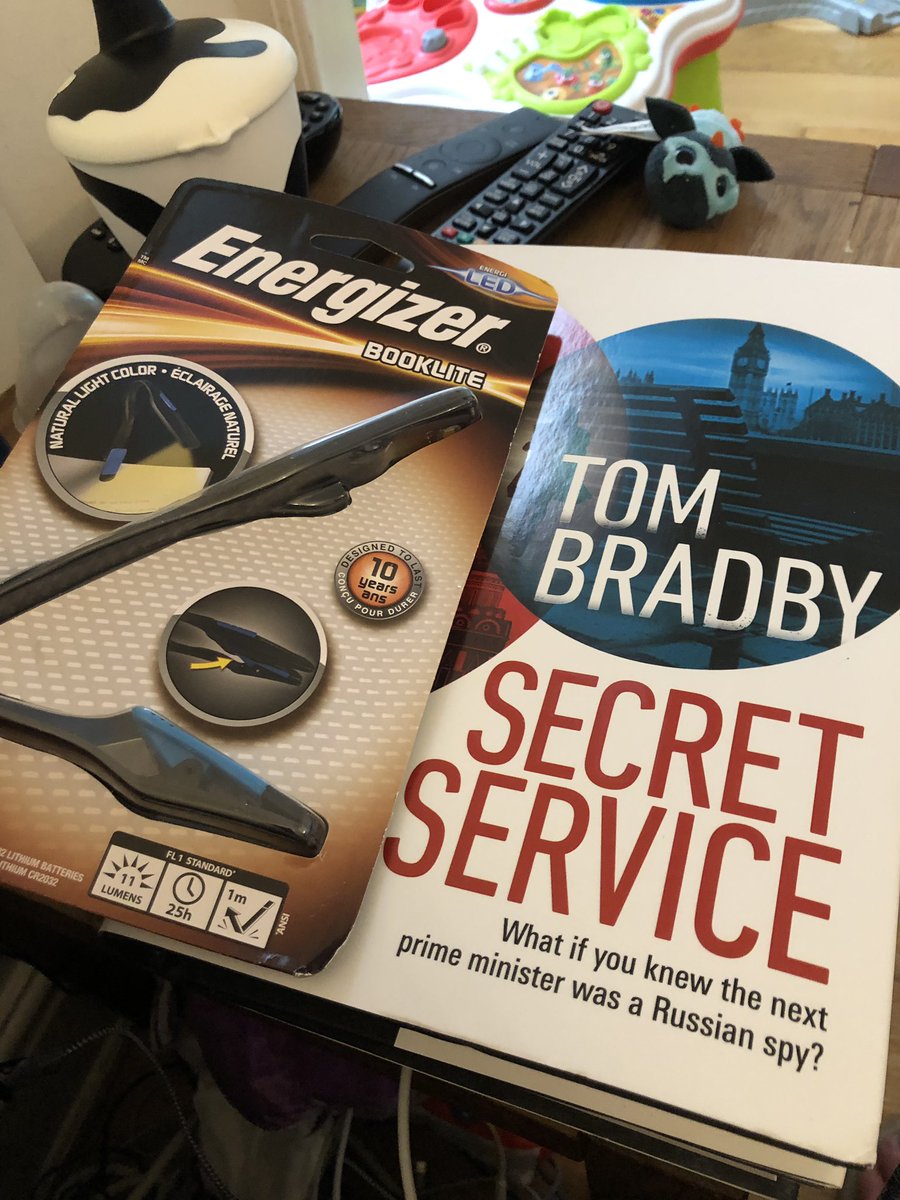 alexjbooks's tweet image. Perfect Father’s Day presents 😃 #booklight #bookreviewer #SecretService