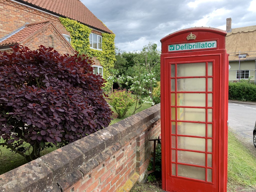 Nice to see this  village phone box in Saxlingham Nethergate being put to good use to house a community #defibrillator