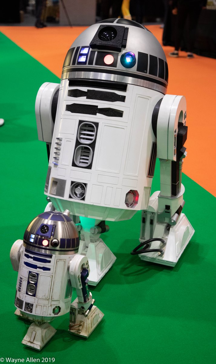r2tk_droid's tweet photo. I am your Father?????? I think not!!! Happy Fathers day from R2-TK...... #astromech #droids #fathersday @R2Builders @UKR2D2Builders #r2tk #t2d2 #starwars #droidsofinstagram pic by @tk52517 https://t.co/E4qsor6rf1