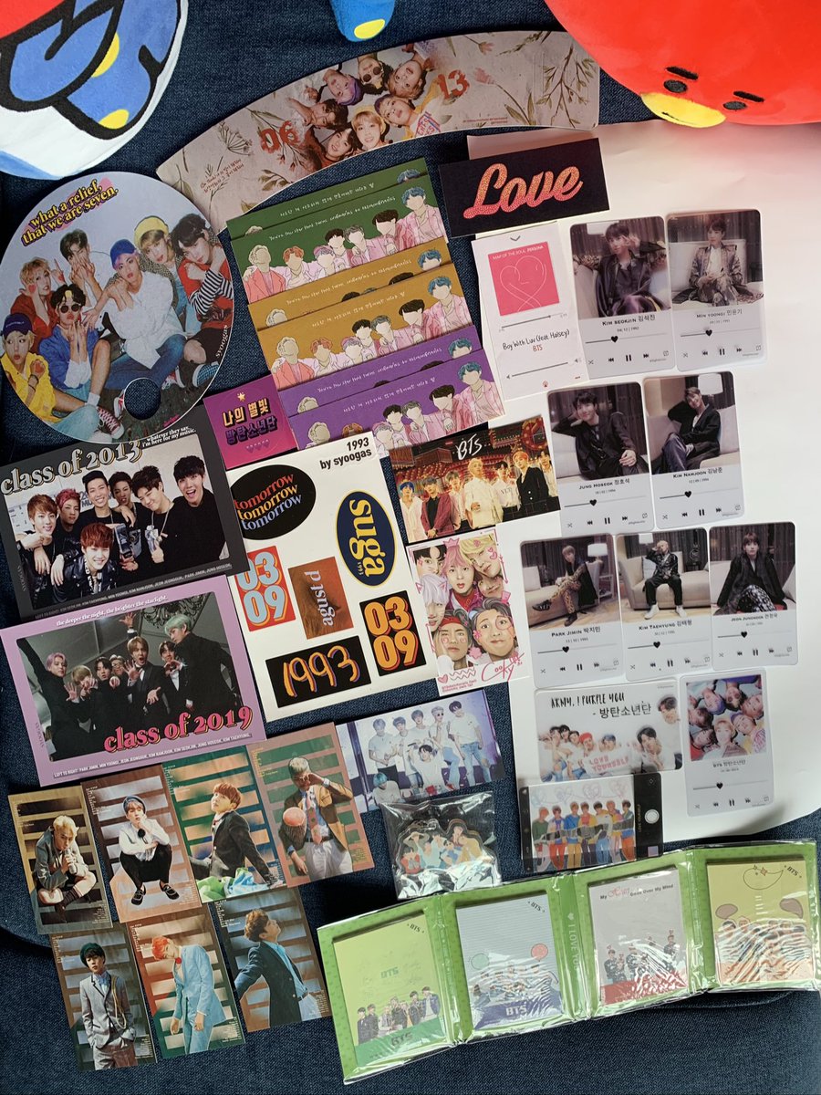 jjooeeii's tweet photo. 😍💜🥰Fs from +82 cafe #EternalYouthSG #BTSIXTH2019 @BTSIXTHSG 

Fs credits to @13SketchyOwls @syoogas @honeypeaches_58 @jinsbread @ericxfxx_ @itsprincetae @jiminsmandu @xnochujk @VTwinsouls &amp; @Esu_N_ 🥰💜🥰 https://t.co/2vnDk0Yp2U