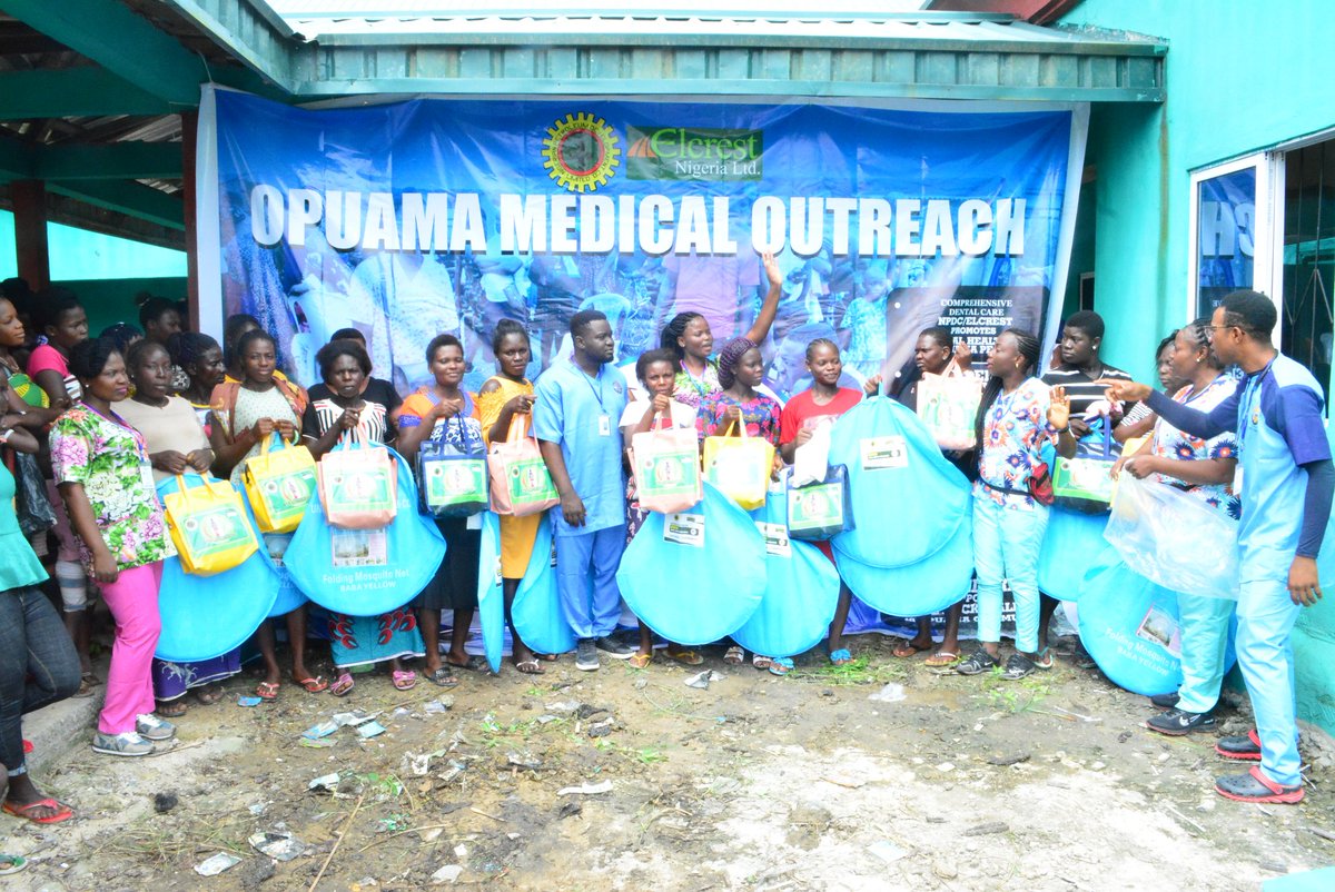 CecyConsult's tweet photo. On the field, maternity packs which included cord clamps, pads, mackintosh, spirit, savlon, sterile gloves, olive oil, neonate bath soap were distributed amongst expecting mothers. (2/3)
#OpuamaMedicalOutreach 
#CecyHealthConsult 
#Elcrest 
#PrimaryHealthCare 
#HealthPromotion https://t.co/zZnBn7HprT