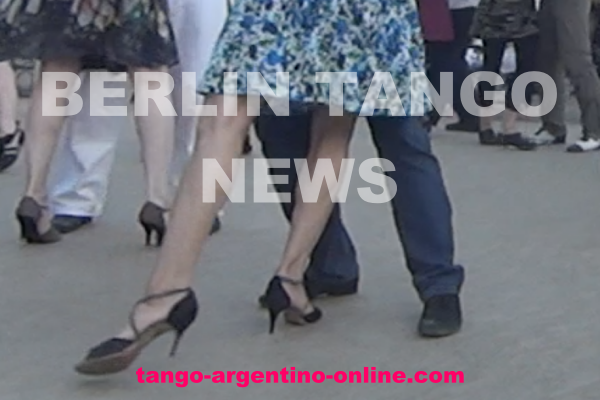 Tangokulturinfo's tweet photo. #BERLIN #TANGO NEWS: Der Tango-Newsletter für die #Hauptstadt mit den wichtigsten Infos aus der #Tangoszene (#Milongatermine, Specials, Tangoworkshops) ist da. Nachzulesen unter https://t.co/lmon95yqxN #tangoberlin #tangoargentino #berlintango #tangokurs https://t.co/t9ZHGZXvNe