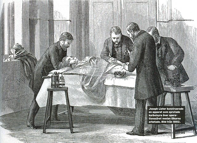 History_Express's tweet image. In hospitals of the 1800s in England, the person who was in charge of cleaning mattresses and ridding them of bugs was actually paid more than the surgeons and doctors.  Picture: Surgery in the 1800s.