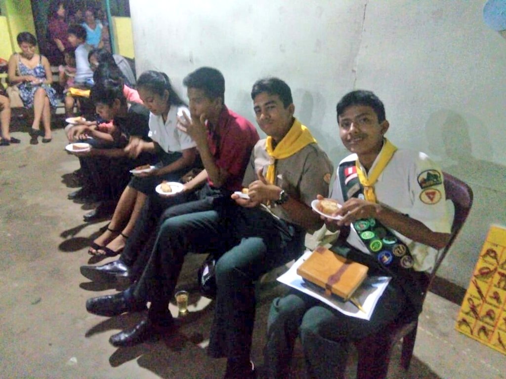 Gracias a Dios se realizó la "Ceremonia de Admisión" #ImposiciónDeLaPañoleta del Club de #Conquistadores "Armagedón" del DM de Pto Maldonado "A". #MSOP <a href="/MJovenMSOP/">MinisterioJovenMSOP</a> <a href="/AdventistasMSOP/">Adventistas MSOP</a> <a href="/EducacionUPS/">Educación Adventista</a> <a href="/AdventistasUPS/">Adventistas Perú - UPS</a> <a href="/MjovenUps/">Ministerio Joven</a> <a href="/pr_campitelli/">Pr Carlos Campitelli</a> <a href="/DesbravadorDSA/">Desbravadores DSA</a> @pryiver