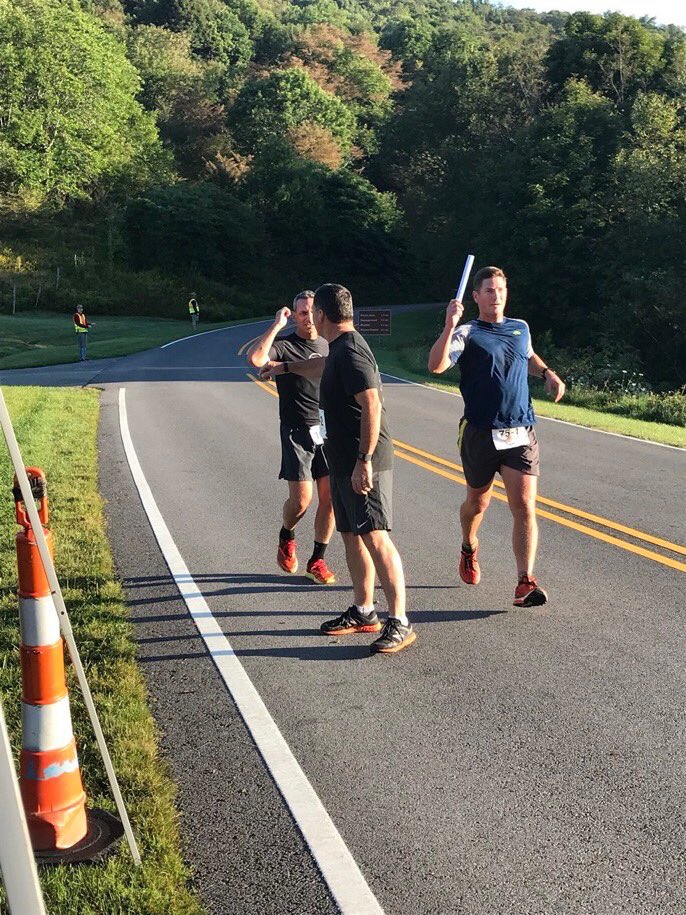 F3Panda's tweet image. That time TD photoshopped himself into a picture to prove he beat Dredd at something. Shadow included.