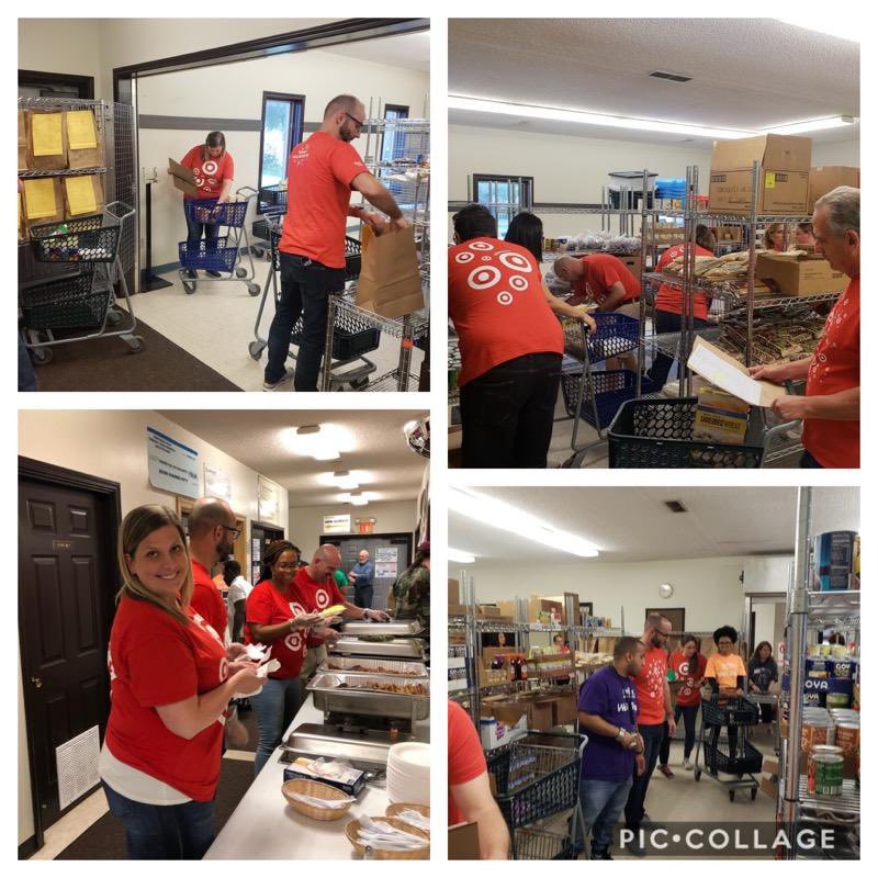 DwrobertsMs's tweet photo. While on boarding in #D416, I had the opportunity to spend the day volunteering with the Stores SDs and District Team at #ResurrectionLifeFoodPantry supporting our veterans and elderly in the community. @RebeccaGermroth @tgtlauren https://t.co/dVEOMD2nD9
