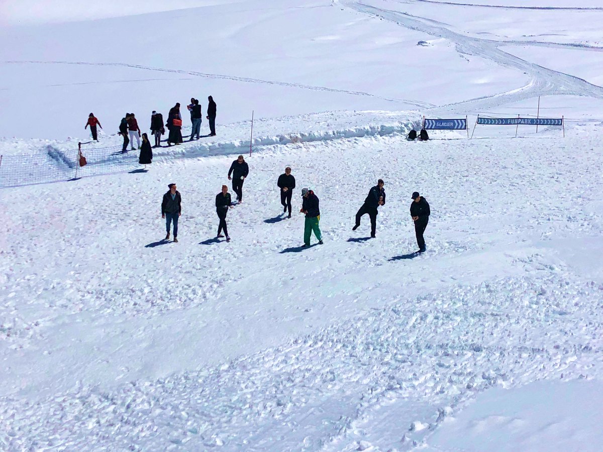 Vincent67712883's tweet photo. One of my most special travelling experiences visiting #Glacier3000 in Les Diablerets! 😍 Flying down the slopes on the apline coaster certainly lifted adrenalin levels while crossing the bridge raised a hair or two 🗻 @UCSportMgtFLP #UCSportMgtEuro19 #goosebumps https://t.co/7xGy0zph6o