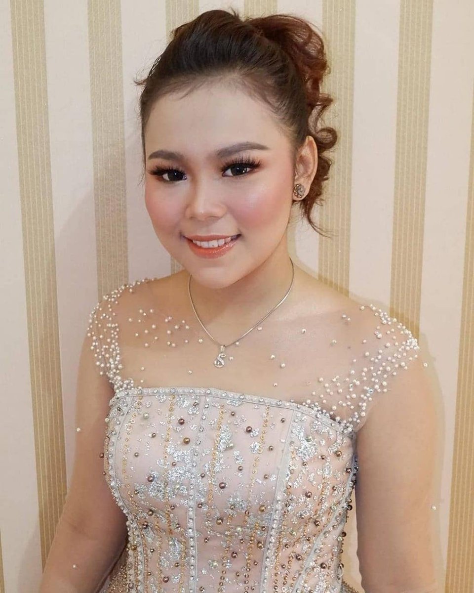 Dhyla_Selfitta's tweet photo. Cahaya itu nampak dari dirimu @SelfiYamma 
#SelfittaBeraksi 
@DAA4_SELFI07 https://t.co/ktNxXdp9j8