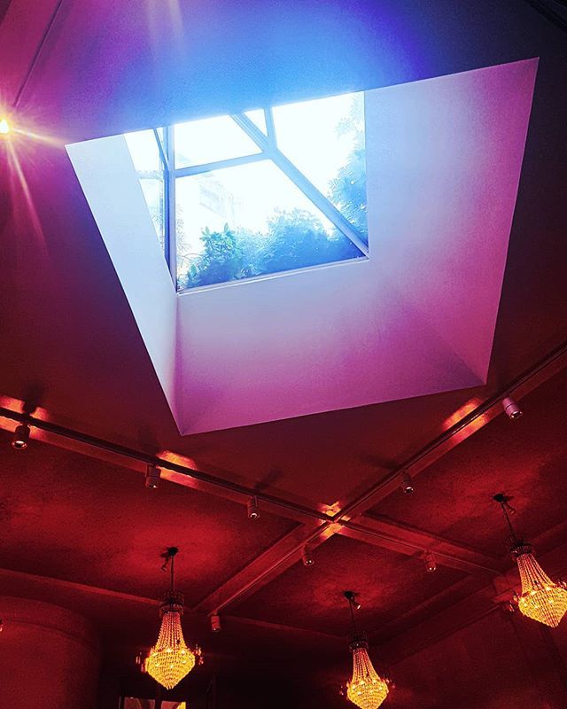 This photo is a good metaphor for SW experience, most of the teams experience now! We see the lights in the tunnel, getting  clarity on their solutions and business model!

#startupweekend #GSWSR #sthlmtech #SWsto bit.ly/2Fbq1YI