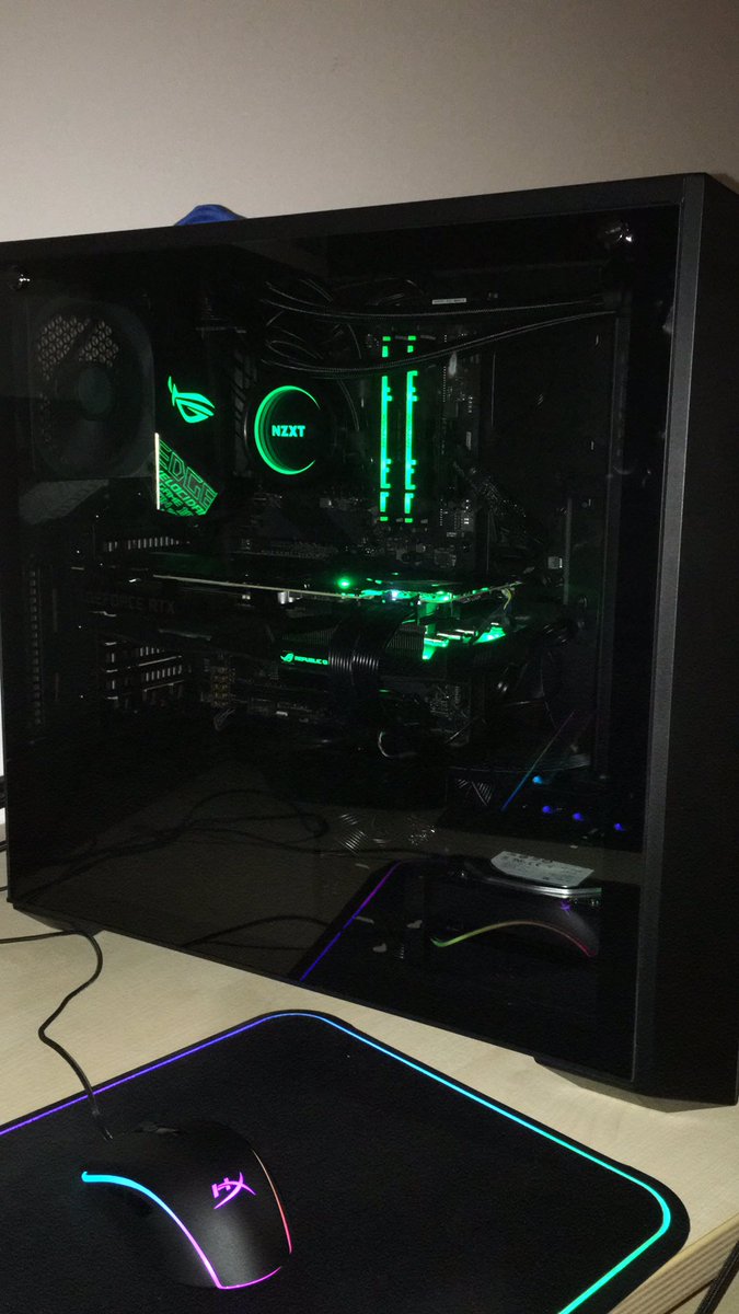 tech_pod's tweet image. First time ever using a water cooling in my new pc. My choice was the @NZXT kraken x52 quiet, cool, super efficient #NZXT #Kraken #Krakenx52 #x52 #x72 #watercooling #water #tech #TechNews #technology #techpod @LinusTech @linusgsebastian