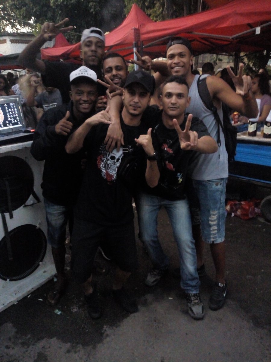 Djlekinofficial's tweet photo. Marrocos com os brabos da vk 🇲🇦 https://t.co/kCaSUvZvZ1